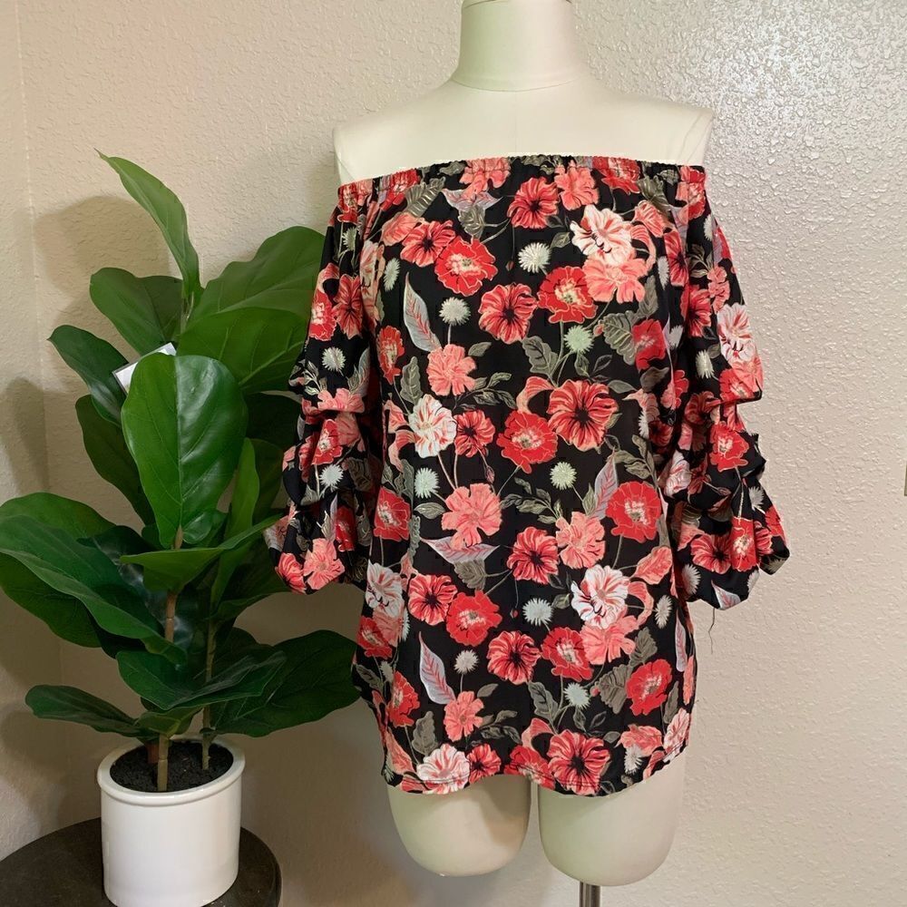 COCO Bianco off the shoulder floral print top